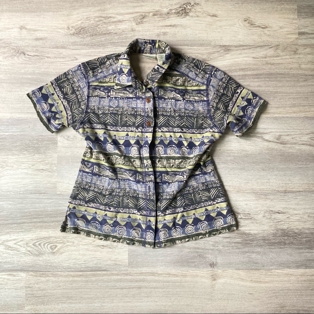 L.L. Bean beach Hawaiian shirt 🐠